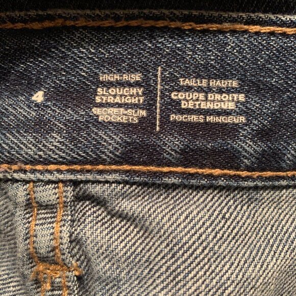 Old Navy High-Waisted Button-Fly Slouchy Straight Crop Jeans - Picture 7 of 8